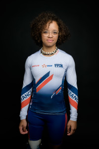 Nelia-183